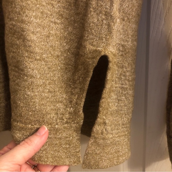 J crew sZ small sweater. Merino wool and linen blend - Picture 5 of 10